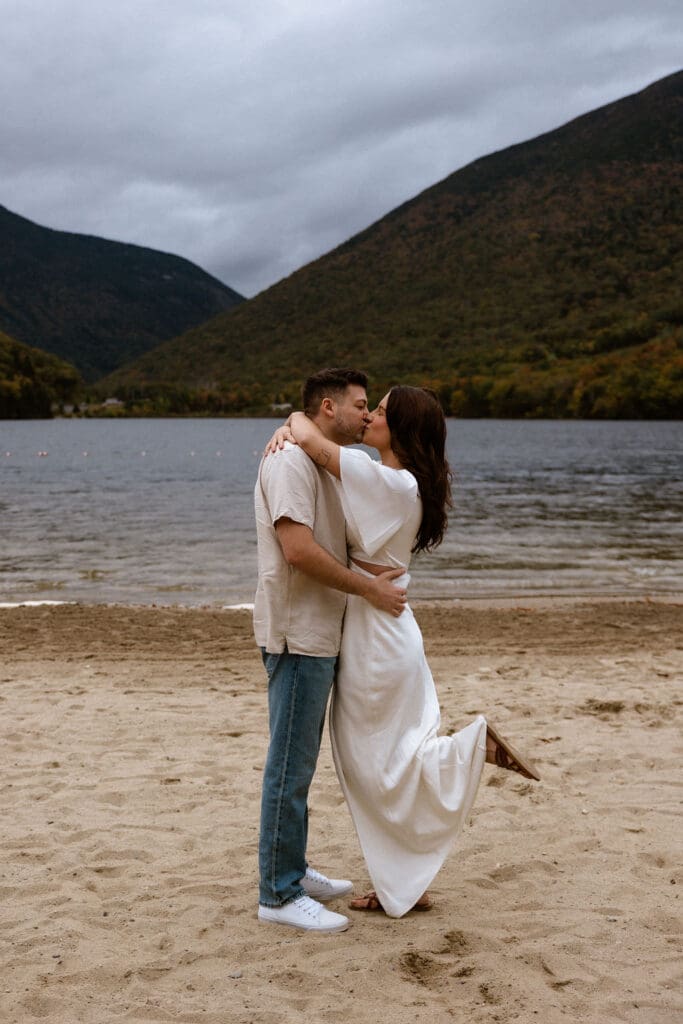 white mountains new hampshire engagement photos5